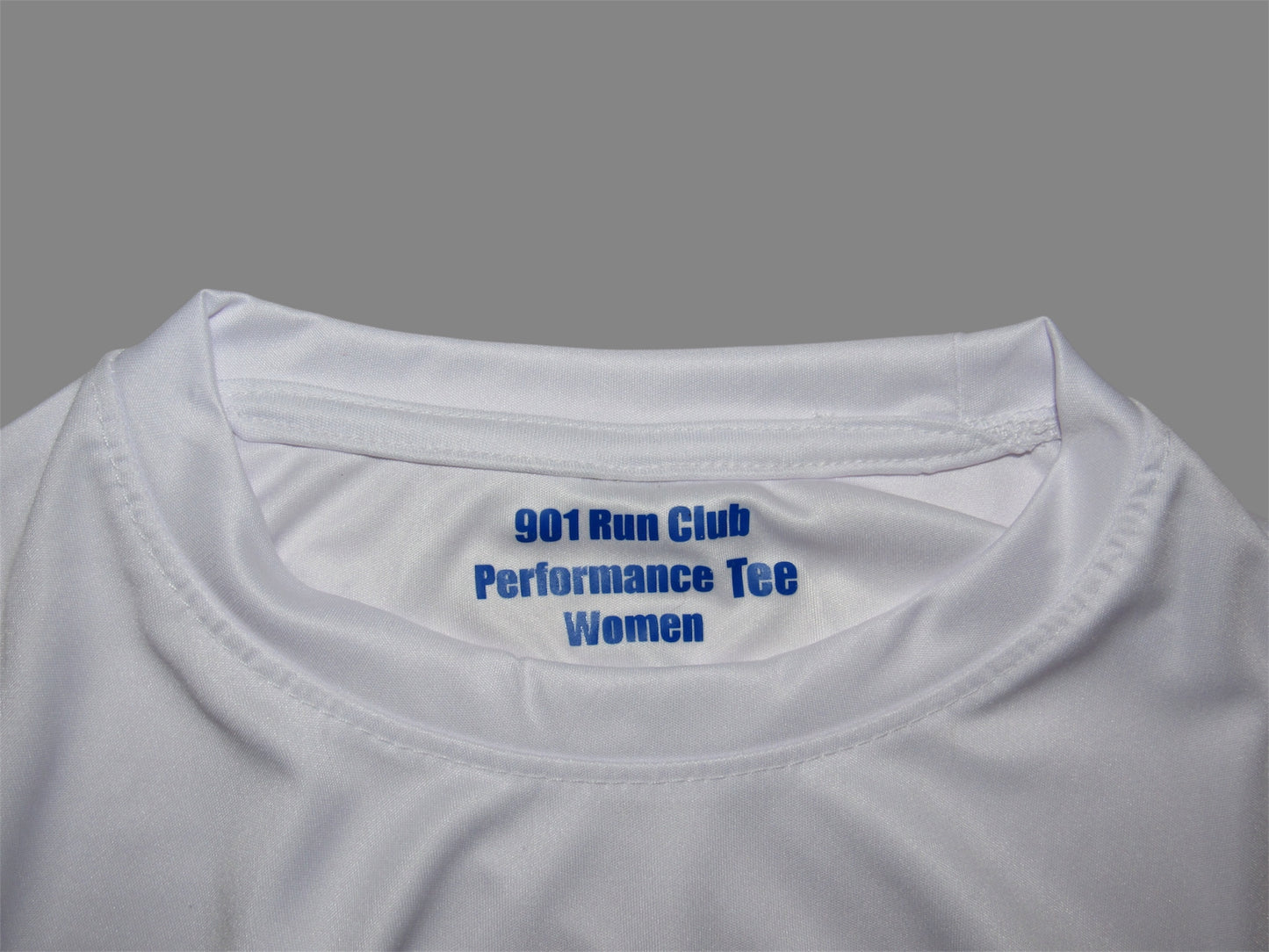 901 Run Club Memphis Blues Performance Tee - Womens