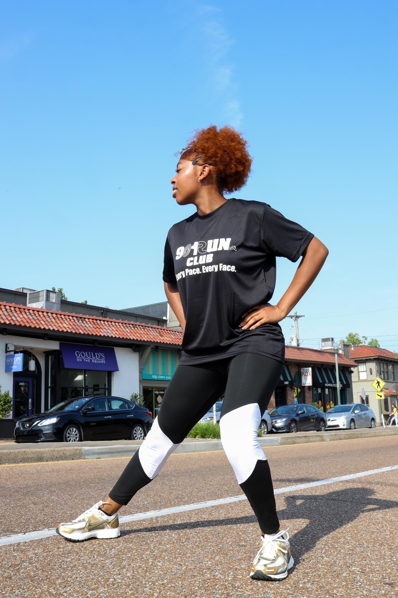 901 Run Club Performance Tee - Womens